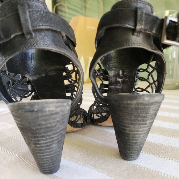 Vince Camuto Evel Heeled Sandals Size 8.5 - Picture 5 of 7